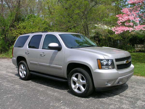 2007 Chevrolet Tahoe Photo Gallery | CarParts.com