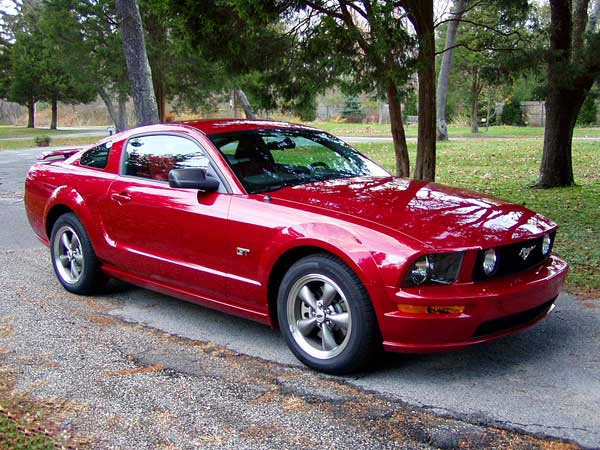 2005 Ford Mustang GT Photo Gallery | CarParts.com